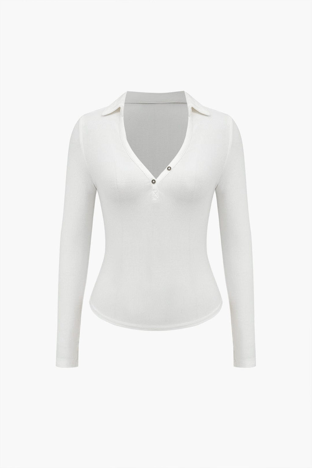 Dominique | Figurbetont Poloshirt met diepe V-hals en elegante knoopdetails
