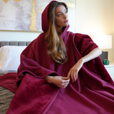 Patricia™ Luxe Fleece Poncho met Capuchon
