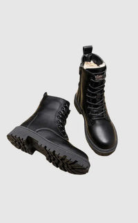 Lia | Zwarte leren gevoerde veterschoenen met profielzool