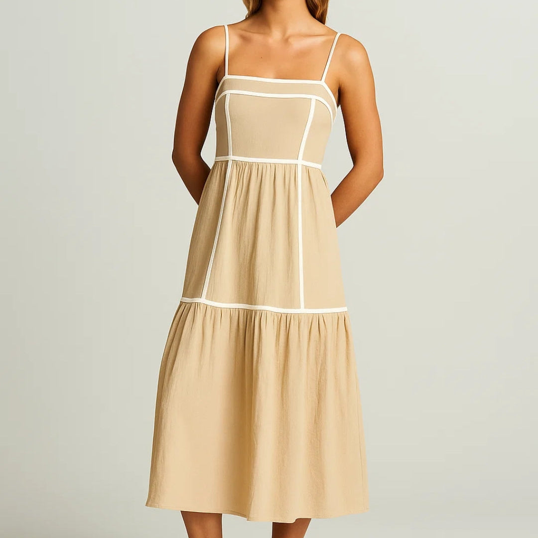 Strapless Maxi Jurk met Gelaagde Rok en Contrastdetails