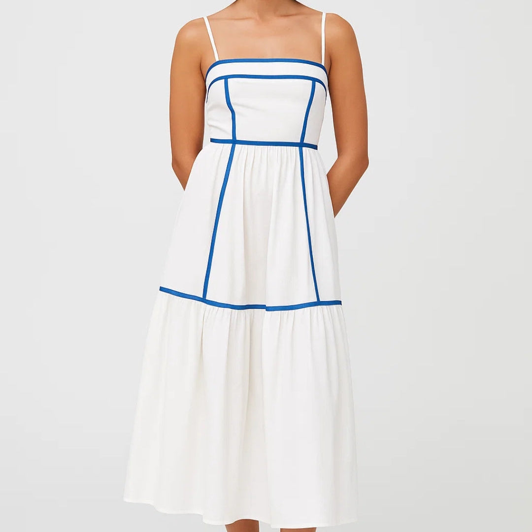 Strapless Maxi Jurk met Gelaagde Rok en Contrastdetails