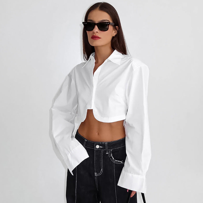 Gekorte Damesblouse – Modern, Minimalistisch & Modieus Geaccentueerd