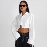 Gekorte Damesblouse – Modern, Minimalistisch & Modieus Geaccentueerd