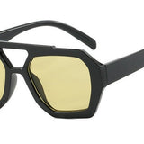 Oversized Zonnebril met Statement Frame en UV Bescherming
