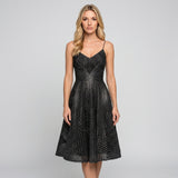 Elegante Midi Jurk met Bandjes en Geplooide Rok