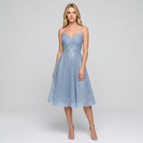Elegante Midi Jurk met Bandjes en Geplooide Rok