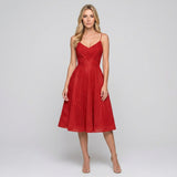 Elegante Midi Jurk met Bandjes en Geplooide Rok