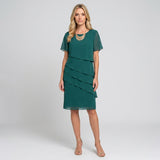 Elegante Midi Jurk met Gelaagde Ruches en Korte Mouwen
