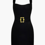 Amara | Elegante Zwarte Minidress met Gouden Ceintuur – Tijdloze Raffinement voor Stijlvolle Optredens