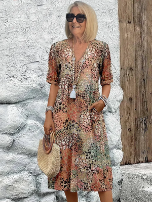Zomerkleed met V-hals & Allover-patroon – Kniehoog & comfortabel
