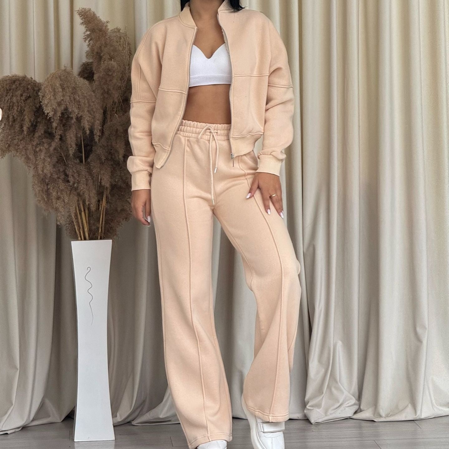 Emma Labrici | Tweedelige Set met Rits & Tijdloze Elegantielijn