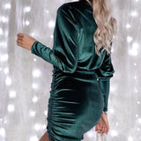 Dames Fluwelen Mini Jurk – Getailleerde Avondjurk met Lange Mouwen & Plooirok