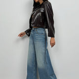 Cropped™ Lakleren Jas & Wijde Jeans | Stoer & Modern | Perfecte Streetwear
