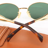Vintage Zonnebril met Metalen Frame en Groene Glazen