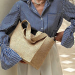 Gestreepte Damesblouse in Marineblauw met Uitlopende Mouwen