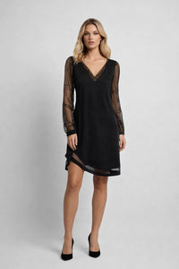 Elegante Jurk met Transparante Mouwen en V Hals