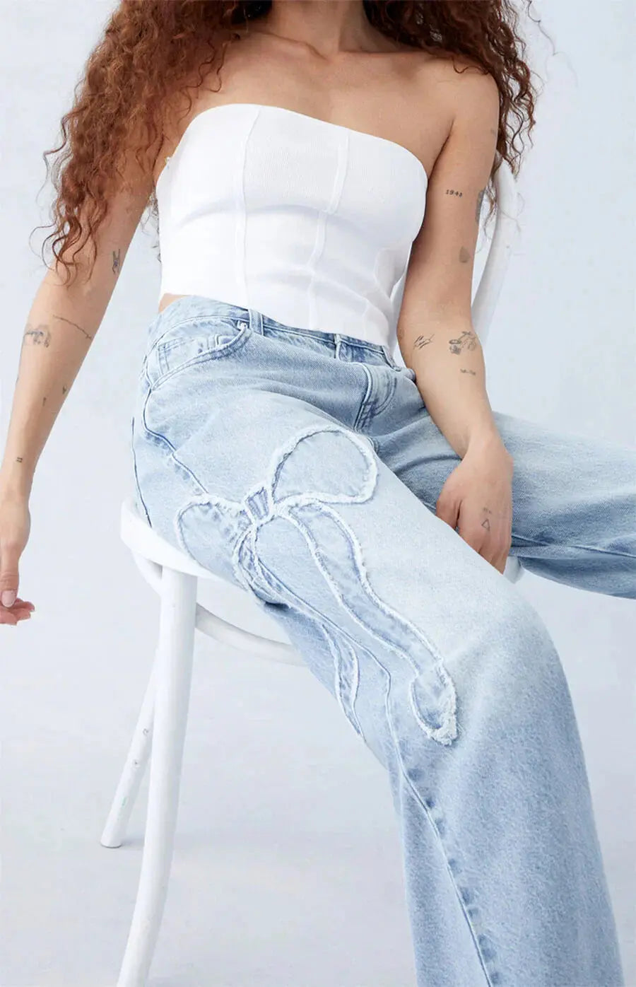 Yasmin | Rechte Snit Wijde Pijpen Denim Jeans met Patches