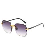 Luxe Zonnebril met Gradient Glazen en Elegant Frame