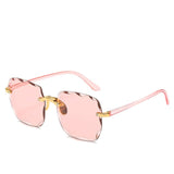 Luxe Zonnebril met Gradient Glazen en Elegant Frame