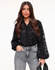 Elegante transparante blouse met bloemenpatroon – Zwart